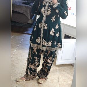 Latest Indian Fashion gorgeous lengha Indian outfit, Punjabi suit, patiala